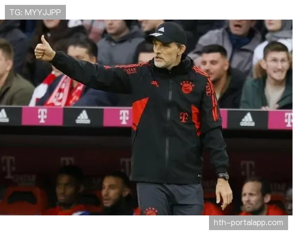 战术复盘：图赫尔的激进换人如何扭转战局，助拜仁完成客场逆转